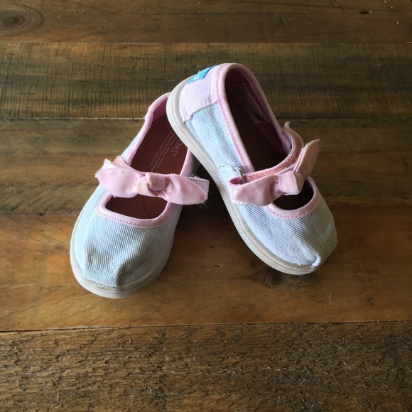 Toms Iridescent Bow Maryjane Sneaker 💓 - Picture 4 of 8